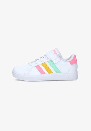 Adidas Mädchenschuhe online shoppen 